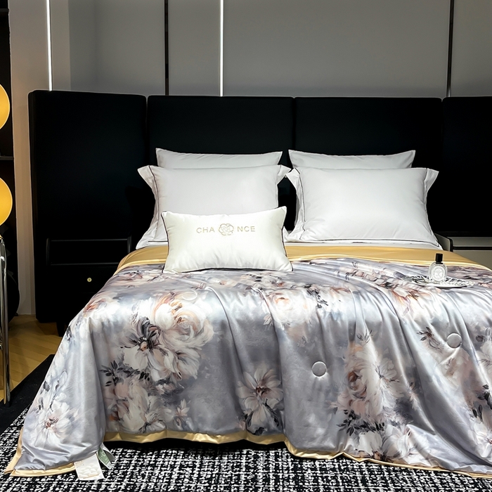 91家纺网 家纺一手货源 找家纺 小芽家居 2025新款水光缎臻享夏被夏凉被空调被 蔓纱