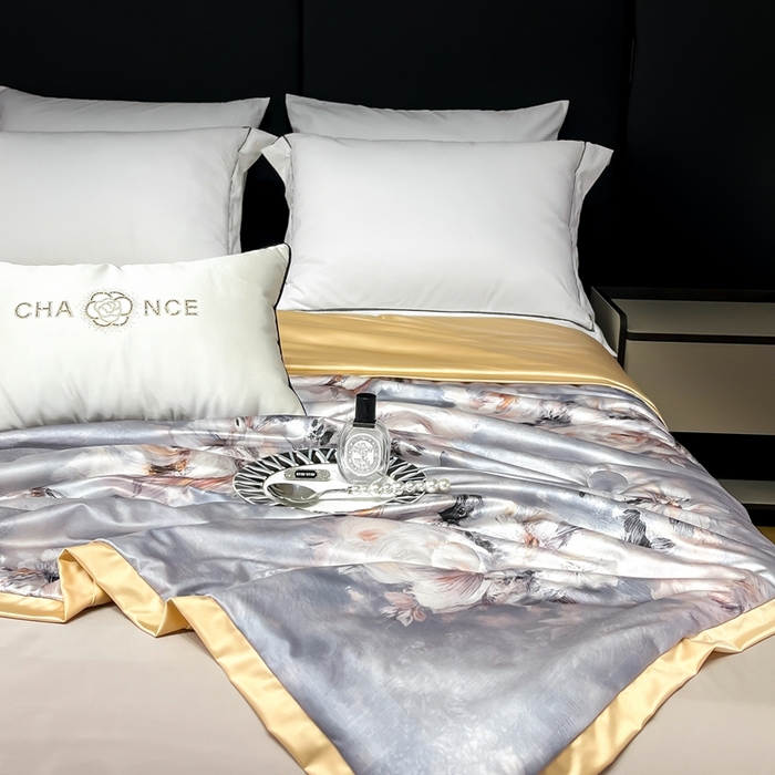 91家纺网 家纺一手货源 找家纺 小芽家居 2025新款水光缎臻享夏被夏凉被空调被 蔓纱