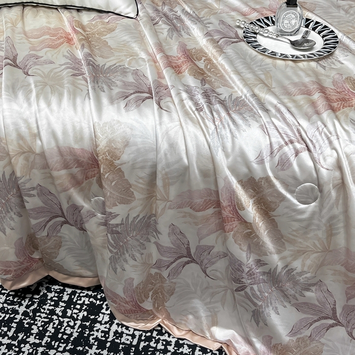 91家纺网 家纺一手货源 找家纺 小芽家居 2025新款水光缎臻享夏被夏凉被空调被 心如花木