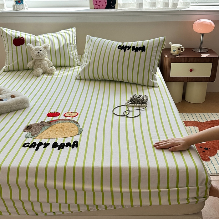 91家纺网 家纺一手货源 找家纺 蓝邻家纺 2025春夏新款全棉纯棉老粗布刺绣床笠凉席席子 卡比兽