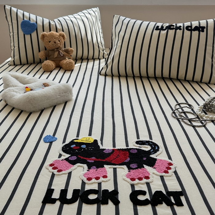 91家纺网 家纺一手货源 找家纺 蓝邻家纺 2025春夏新款全棉纯棉老粗布刺绣床笠凉席席子 奶芙猫