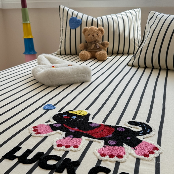 91家纺网 家纺一手货源 找家纺 蓝邻家纺 2025春夏新款全棉纯棉老粗布刺绣床笠凉席席子 奶芙猫