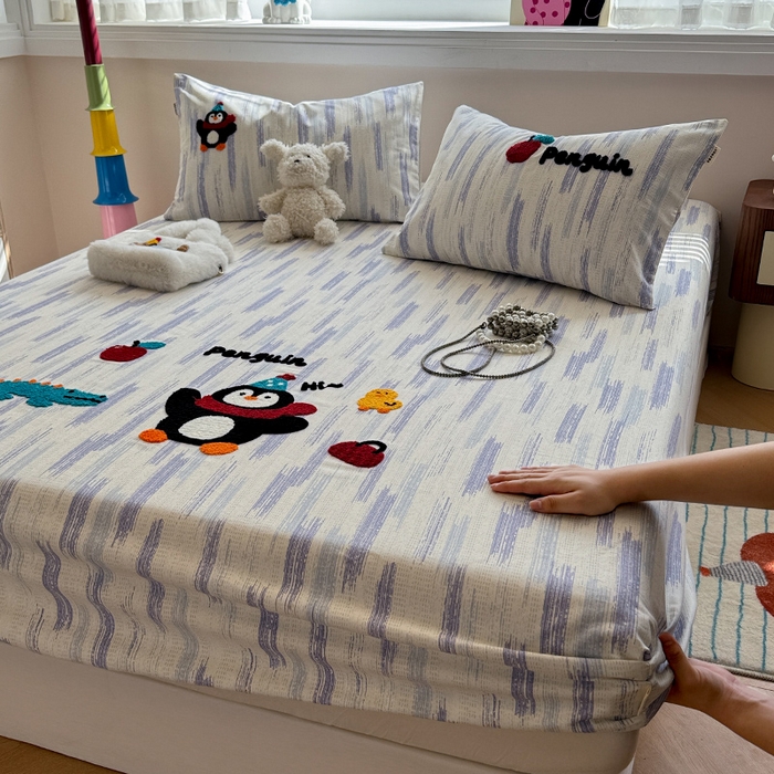 91家纺网 家纺一手货源 找家纺 蓝邻家纺 2025春夏新款全棉纯棉老粗布刺绣床笠凉席席子 奇趣乐园