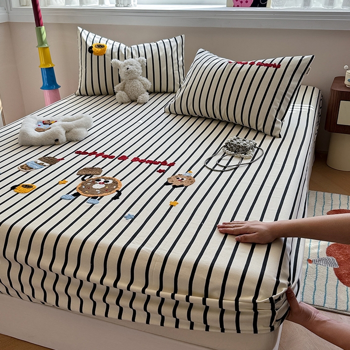 91家纺网 家纺一手货源 找家纺 蓝邻家纺 2025春夏新款全棉纯棉老粗布刺绣床笠凉席席子 甜甜圈