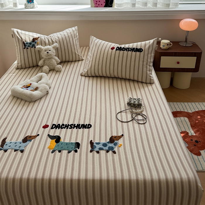 91家纺网 家纺一手货源 找家纺 蓝邻家纺 2025春夏新款全棉纯棉老粗布刺绣床笠凉席席子 元气小狗