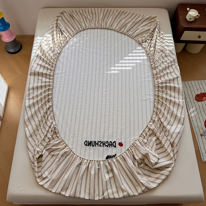 91家纺网 家纺一手货源 找家纺 蓝邻家纺 2025春夏新款全棉纯棉老粗布刺绣床笠凉席席子 元气小狗