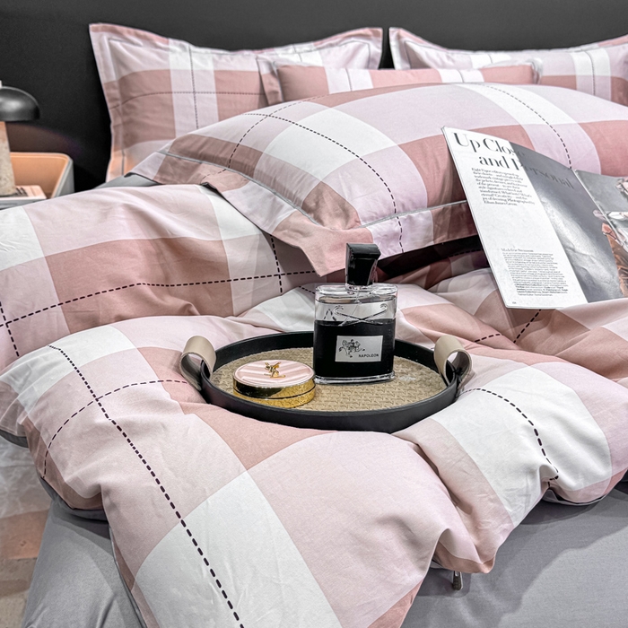 91家纺网 家纺一手货源 找家纺 红日子纺织品 2025新款50s全棉纯棉印花四件套 定格-粉