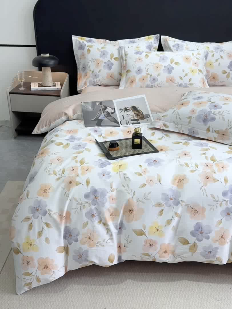 91家纺网 家纺一手货源 找家纺 红日子纺织品 2025新款50s全棉纯棉印花四件套 渡着秋-蓝