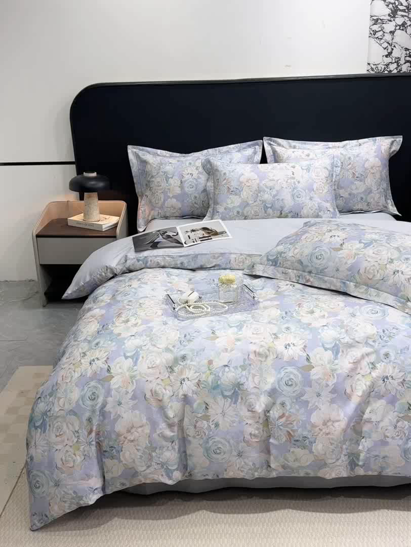 91家纺网 家纺一手货源 找家纺 红日子纺织品 2025新款50s全棉纯棉印花四件套 陌上繁花-兰