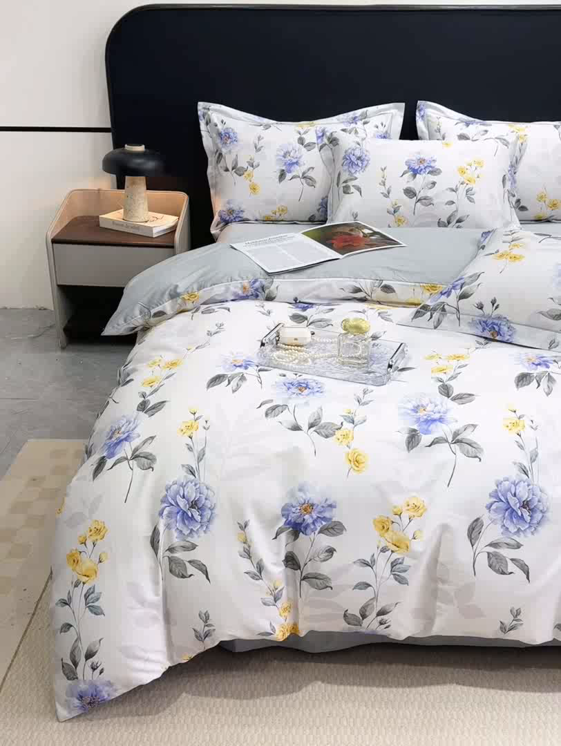 91家纺网 家纺一手货源 找家纺 红日子纺织品 2025新款50s全棉纯棉印花四件套 千予-浅紫