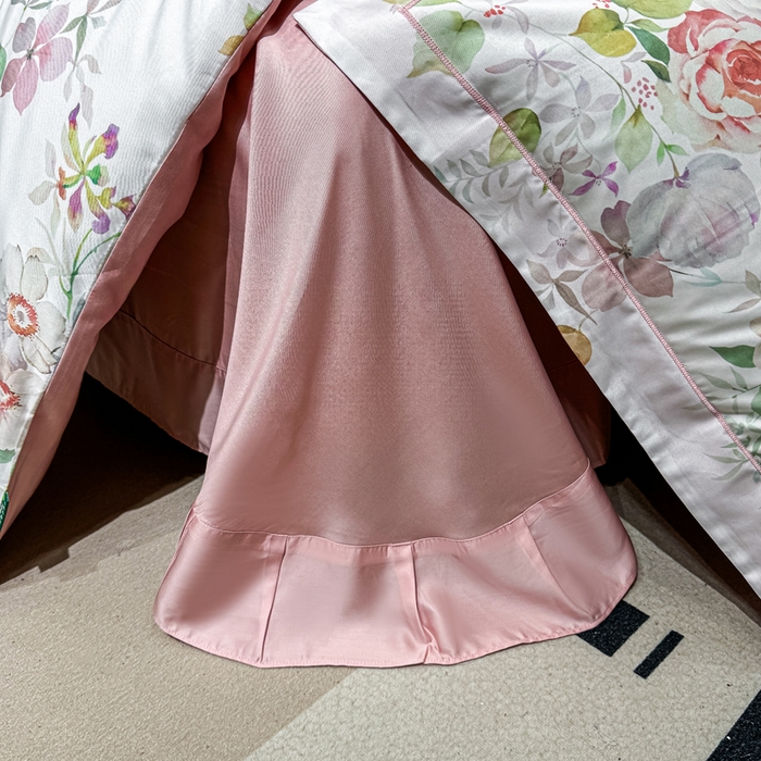 91家纺网 家纺一手货源 找家纺 红日子纺织品 2025新款亲肤舒适莱赛尔天丝四件套 花朝花慕-红