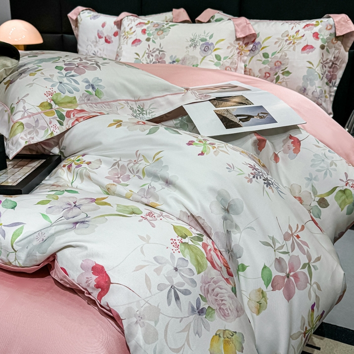 91家纺网 家纺一手货源 找家纺 红日子纺织品 2025新款亲肤舒适莱赛尔天丝四件套 花朝花慕-红