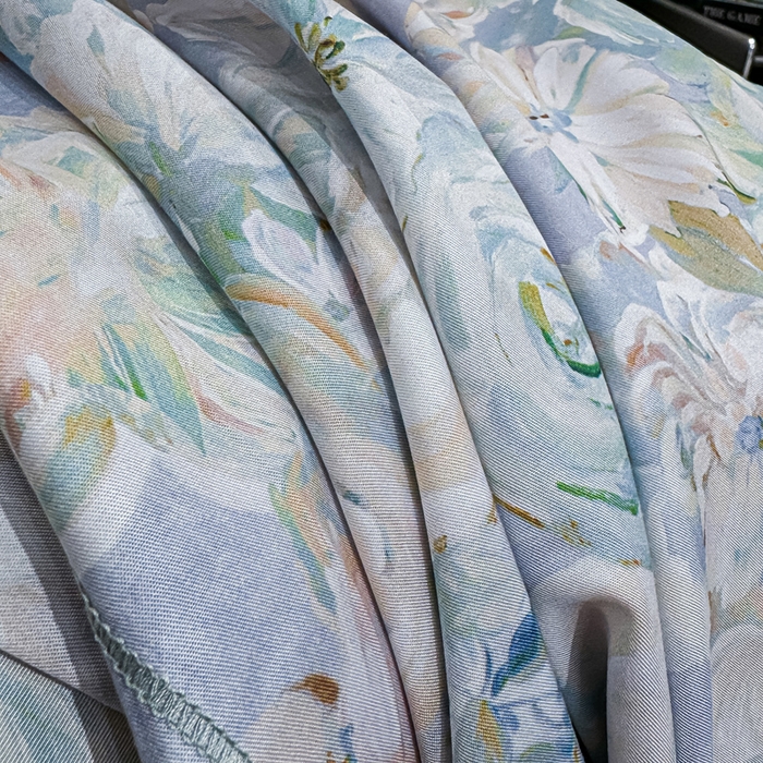 91家纺网 家纺一手货源 找家纺 红日子纺织品 2025新款亲肤舒适莱赛尔天丝四件套 陌上繁花-兰