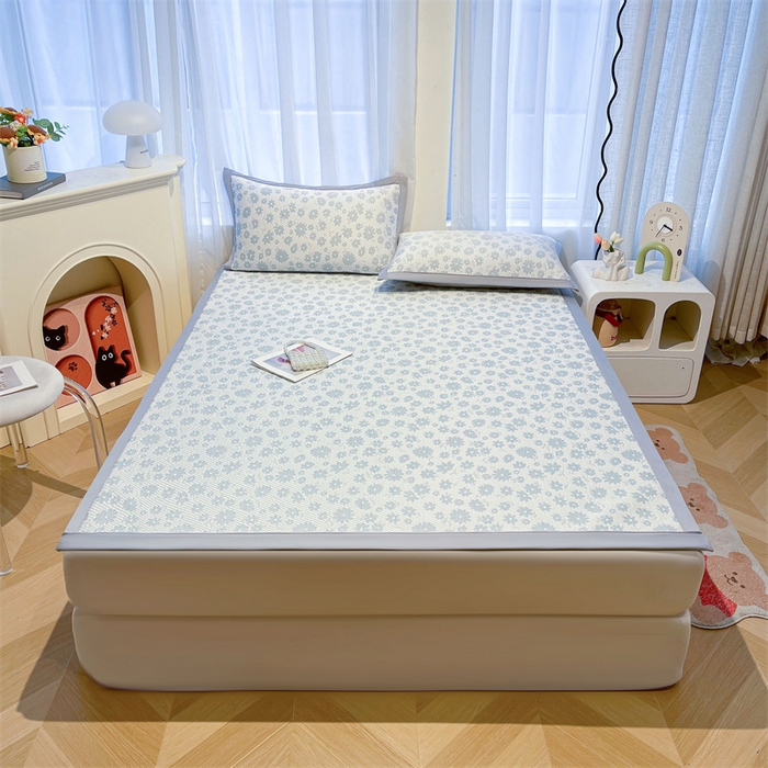 91家纺网 家纺一手货源 找家纺 （总）雯豆家纺 2025夏季新款PE中分子凉感凉席三件套凉感提花平铺绑带席子