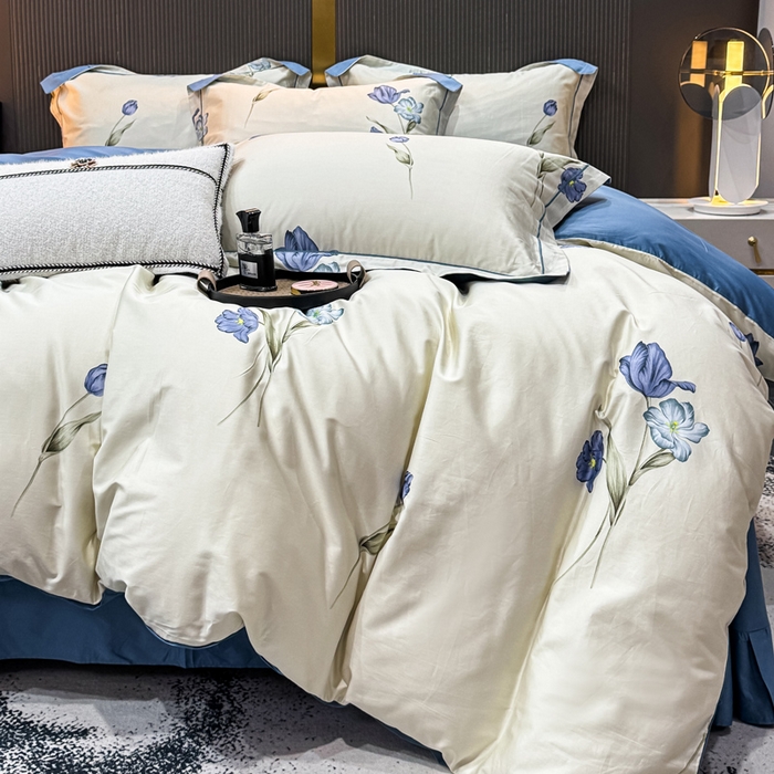 91家纺网 家纺一手货源 找家纺 红日子纺织品 2025新款60s长绒棉纯棉贡缎印花四件套 春暖-蓝