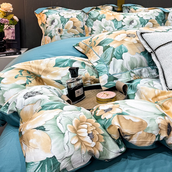 91家纺网 家纺一手货源 找家纺 红日子纺织品 2025新款60s长绒棉纯棉贡缎印花四件套 花开半夏