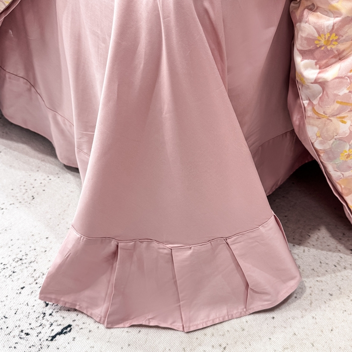 91家纺网 家纺一手货源 找家纺 红日子纺织品 2025新款60s长绒棉纯棉贡缎印花四件套 花雅-粉