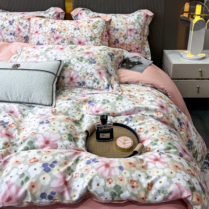 91家纺网 家纺一手货源 找家纺 红日子纺织品 2025新款60s长绒棉纯棉贡缎印花四件套 花雨涧