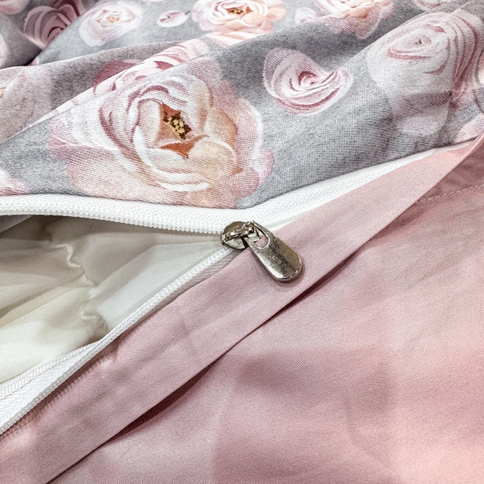 91家纺网 家纺一手货源 找家纺 红日子纺织品 2025新款60s长绒棉纯棉贡缎印花四件套 玫瑰恋影