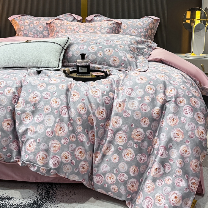 91家纺网 家纺一手货源 找家纺 红日子纺织品 2025新款60s长绒棉纯棉贡缎印花四件套 玫瑰恋影