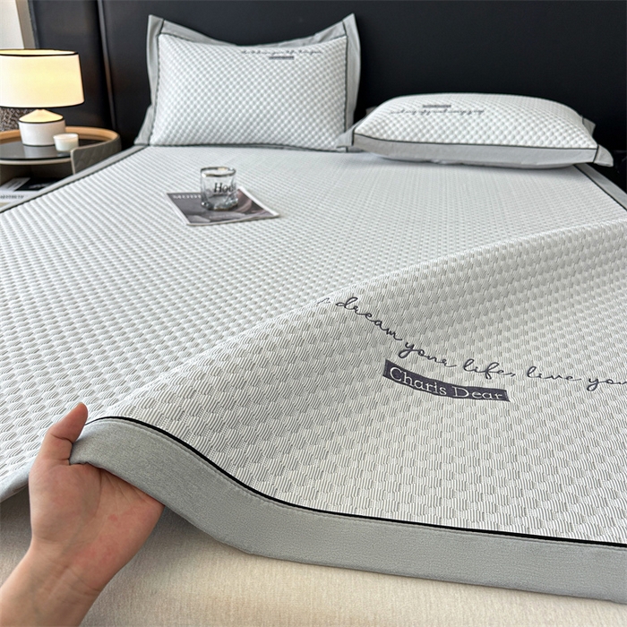 91家纺网 家纺一手货源 找家纺 笙意家纺 2025新款A类豆豆凉感软席席子凉席-赫拉 赫拉-淡雅灰