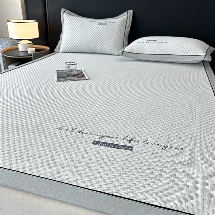 91家纺网 家纺一手货源 找家纺 笙意家纺 2025新款A类豆豆凉感软席席子凉席-赫拉 赫拉-淡雅灰