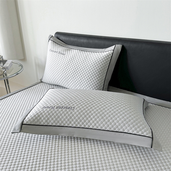 91家纺网 家纺一手货源 找家纺 笙意家纺 2025新款A类豆豆凉感软席席子凉席-赫拉 夏至-淡雅灰