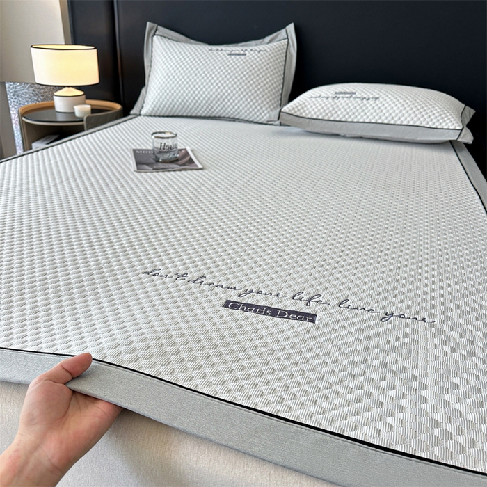 91家纺网 家纺一手货源 找家纺 笙意家纺 2025新款A类豆豆凉感软席席子凉席-夏至 赫拉-淡雅灰