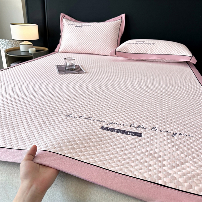 91家纺网 家纺一手货源 找家纺 笙意家纺 2025新款A类豆豆凉感软席席子凉席-夏至 赫拉-清新粉