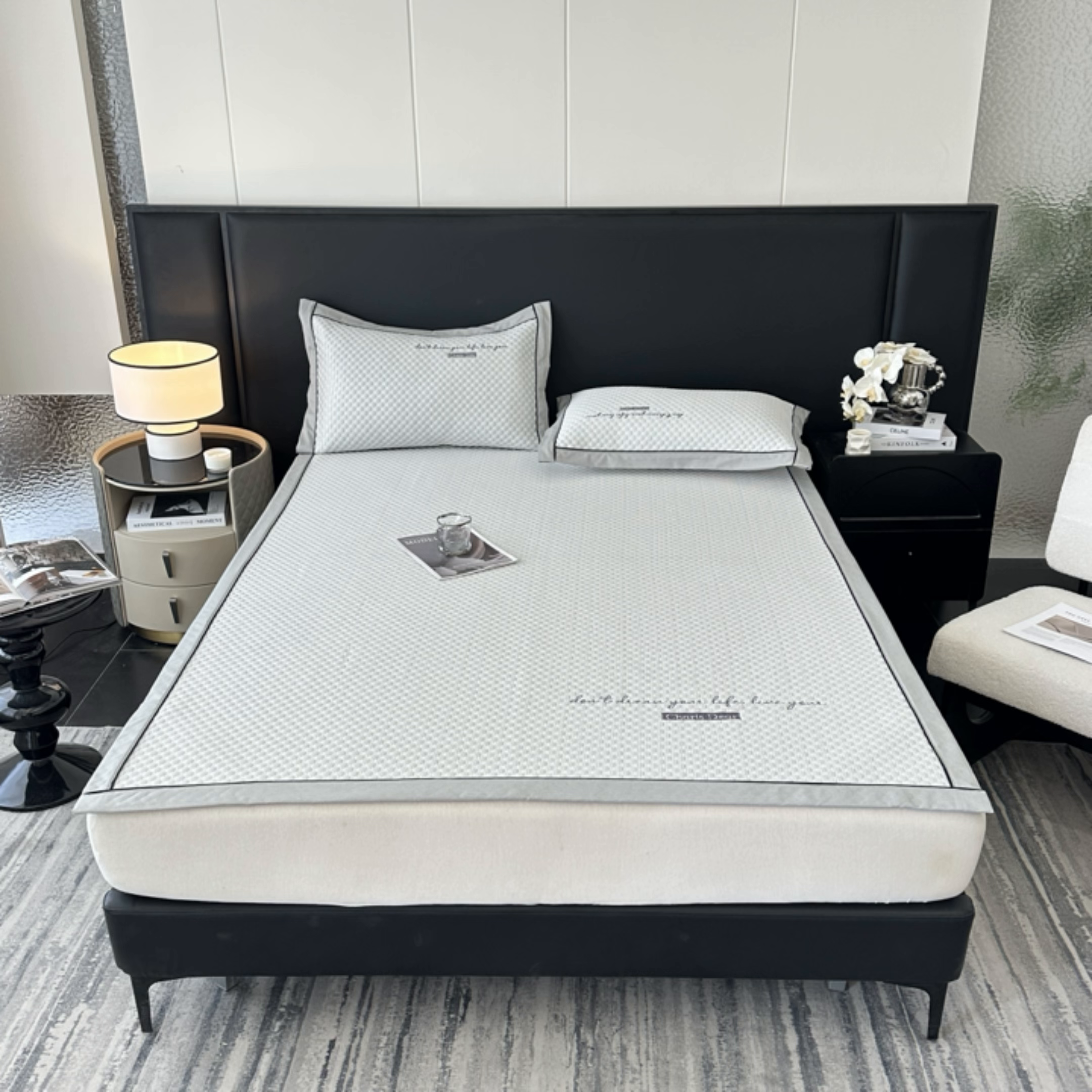 91家纺网 家纺一手货源 找家纺 笙意家纺 2025新款A类豆豆凉感软席席子凉席-赫拉 赫拉-淡雅灰