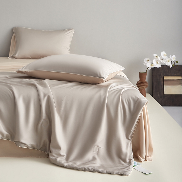 91家纺网 家纺一手货源 找家纺 沐白家居 2025新款竹纤维+莱塞尔夏被四件套 流金灰--兰玉