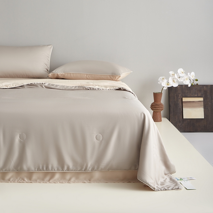 91家纺网 家纺一手货源 找家纺 沐白家居 2025新款竹纤维+莱塞尔夏被四件套 流金灰--兰玉