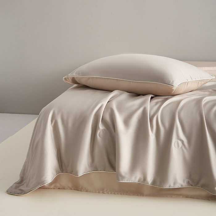 91家纺网 家纺一手货源 找家纺 沐白家居 2025新款竹纤维+莱塞尔夏被四件套 流金灰--兰玉