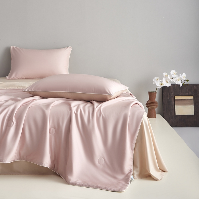 91家纺网 家纺一手货源 找家纺 沐白家居 2025新款竹纤维+莱塞尔夏被四件套 芋泥灰粉--兰玉