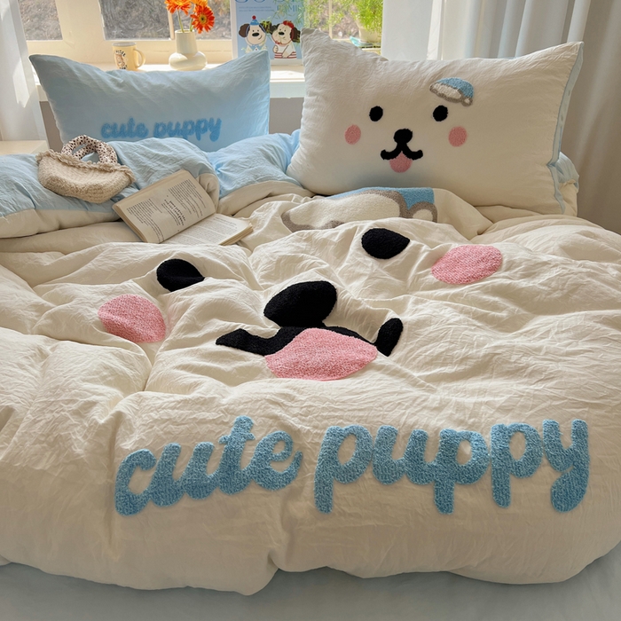 91家纺网 家纺一手货源 找家纺 （总）顾里家纺 2025新款甜系表情包云朵棉毛巾绣四件套