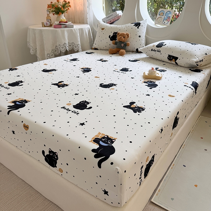 91家纺网 家纺一手货源 找家纺 十一家居 2025新款ins韩系卡通印花亲肤水洗棉床笠 波点小猫