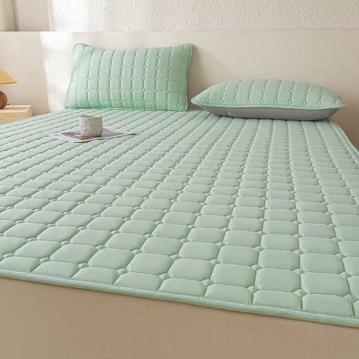 91家纺网 家纺一手货源 找家纺 欧邦 2025春夏新款四季款无印风纯色水洗棉床褥榻榻米床垫 床垫-浅绿