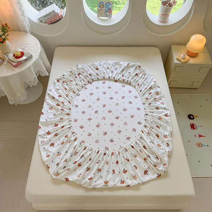 91家纺网 家纺一手货源 找家纺 十一家居 2025新款ins韩系卡通印花亲肤水洗棉床笠 焦糖蘑菇