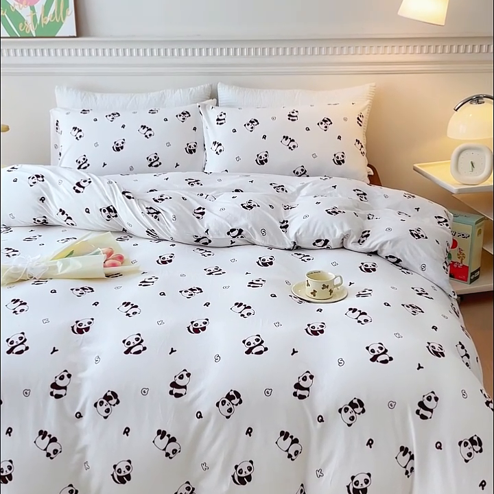 91家纺网 家纺一手货源 找家纺 伊嫚家居 新款日式新品全棉针织棉A类活性印花四件套天竺棉小碎花复古亲肤被罩床笠款套件 可爱熊猫