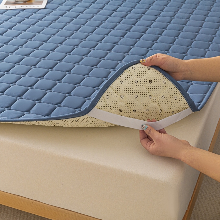 91家纺网 家纺一手货源 找家纺 欧邦 2025春夏新款四季款无印风纯色水洗棉床褥榻榻米床垫 床笠-深蓝