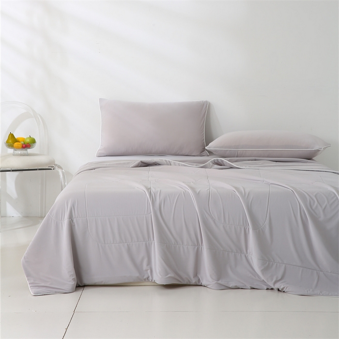 91家纺网 家纺一手货源 找家纺 小禹仔 2025新款母婴级水洗硅胶夏被夏凉被子被芯 浅灰