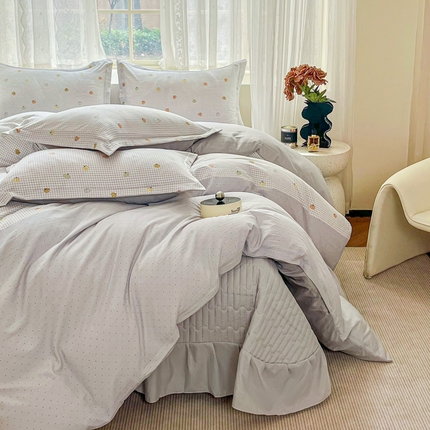 91家纺网 家纺一手货源 找家纺 2026春夏新款拼色提花双层纱古法水洗床盖四件套提花云感棉 南瓜派灰