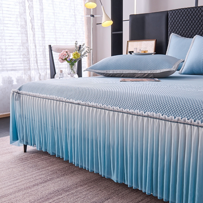 91家纺网 家纺一手货源 找家纺 尚品凤凰2025新款凉感床裙渐变色豆豆席床裙凉席直角席 凉席席子 爱心床裙  蓝色