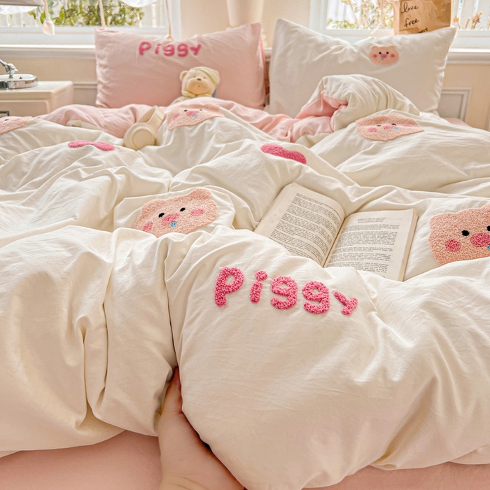 91家纺网 家纺一手货源 找家纺 海岛哥哥 2025新款云柔棉毛巾绣 四件套 毛巾绣-可爱小猪