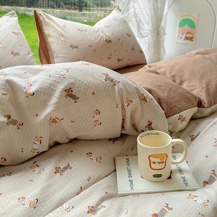 91家纺网 家纺一手货源 找家纺 王朝国际 2025新款直播热款有氧提花有氧双层纱碎花单被套 叮当汪