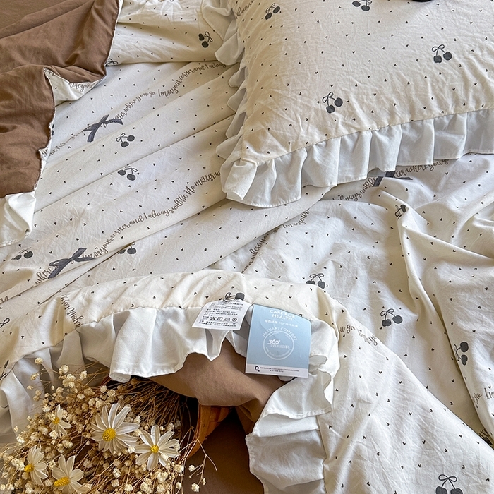 91家纺网 家纺一手货源 找家纺 （总）亿品家纺 2025新款直播韩版赫本风法式花边款夏被四件套（提供买家秀）