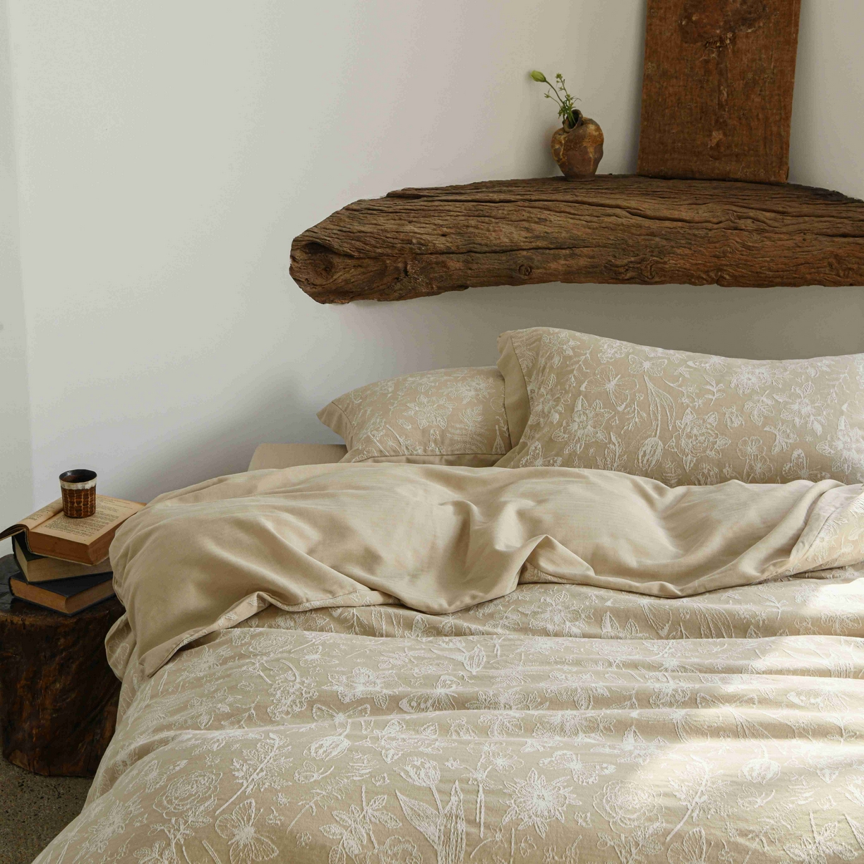 91家纺网 家纺一手货源 找家纺 云上 2025全棉提花床品系列·蝶舞花间 蝴蝶-卡其