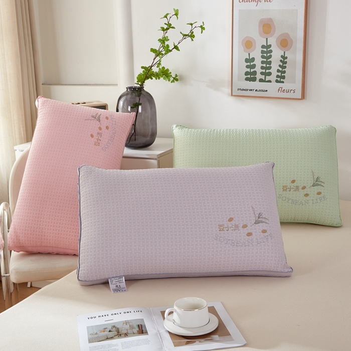 91家纺网 家纺一手货源 找家纺 （总）幸运草 豆小满热熔枕头 整张棉填充不变形可水洗可拆卸枕芯