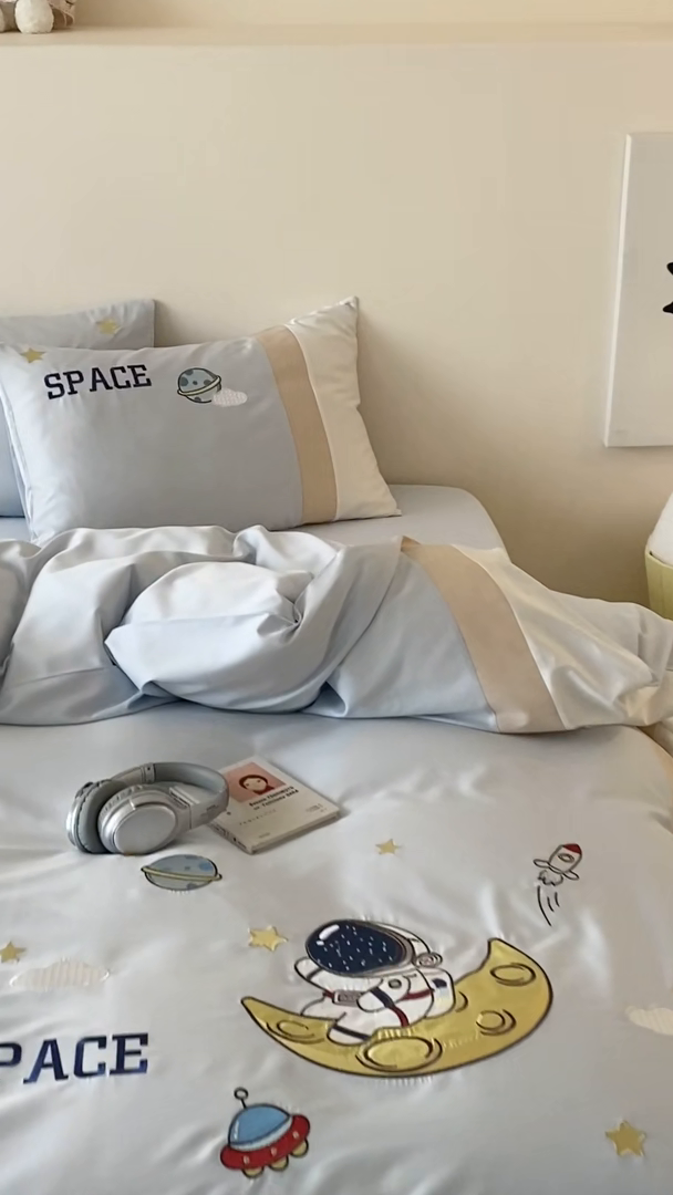 91家纺网 家纺一手货源 找家纺 （总）星野 2025新款超柔天丝棉精致刺绣贴布绣四件套-星际梦