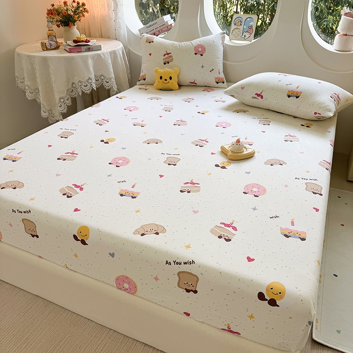 91家纺网 家纺一手货源 找家纺 十一家居 2025新款ins韩系卡通印花亲肤水洗棉床笠 面包甜甜圈